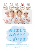 写真フレーム年賀状　並んだ蝶ネクタイをしたうさぎたち